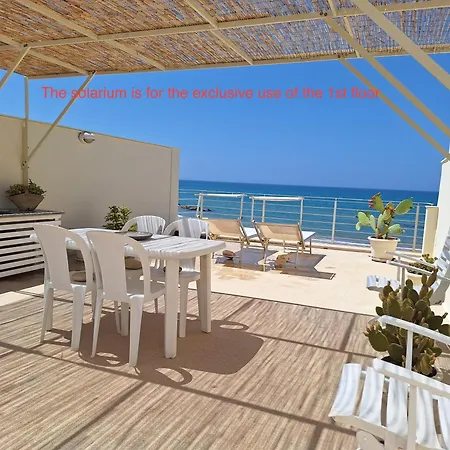 Donna Teresa Nyaraló Donnalucata